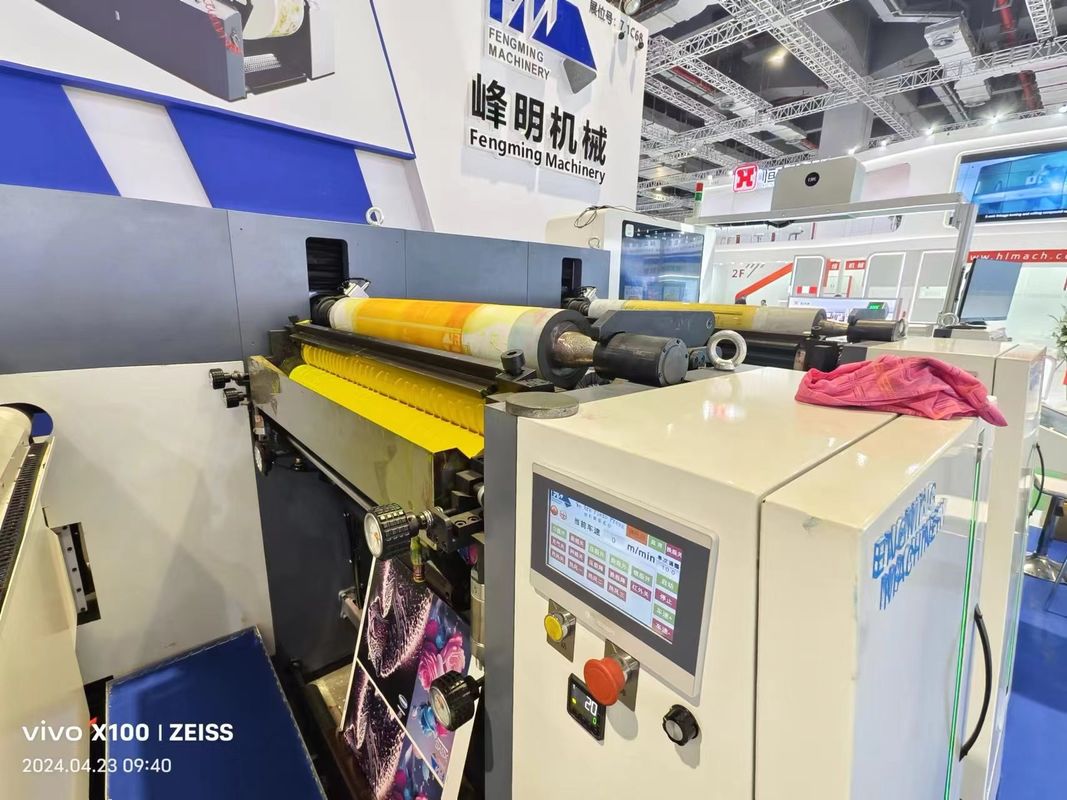 Sleeve Type Flexo Printing Machine with Auto Loading and Unloading System