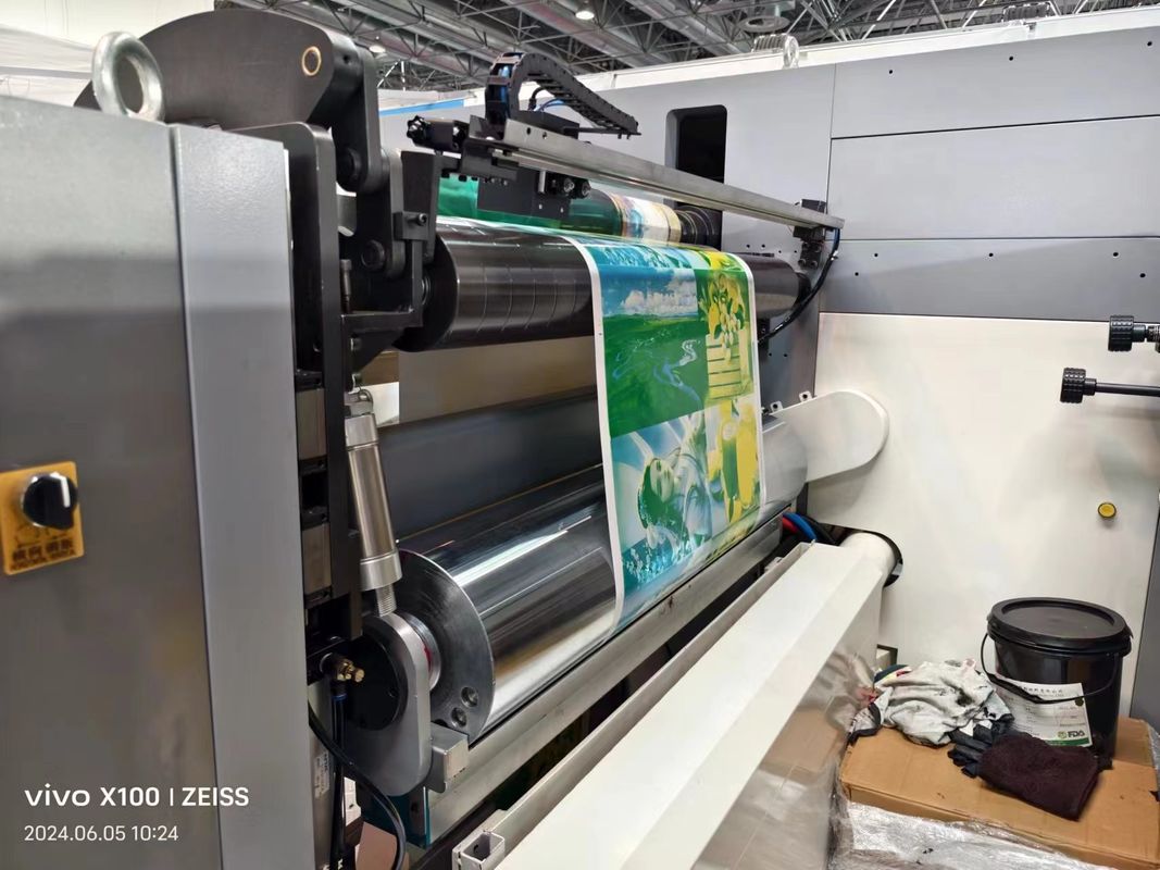 Sleeve Type Flexo Printing Machine with Infeed and Outfeed Sections for Smooth Operation